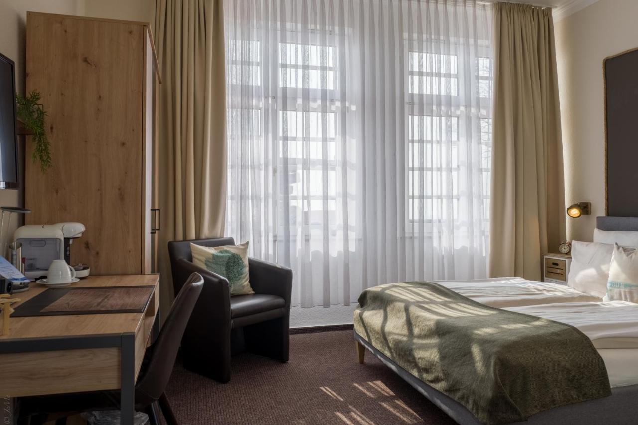 Akzent Strandhotels Seestern, Delphin & Lachs Вильгельмсхафен Экстерьер фото