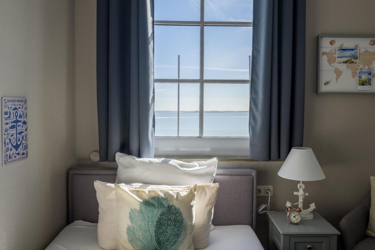 Akzent Strandhotels Seestern, Delphin & Lachs Вильгельмсхафен Экстерьер фото