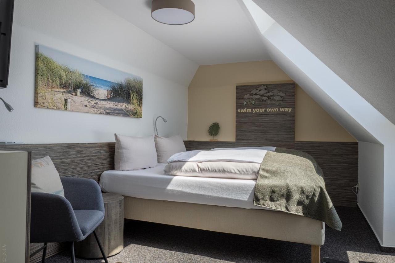 Akzent Strandhotels Seestern, Delphin & Lachs Вильгельмсхафен Экстерьер фото